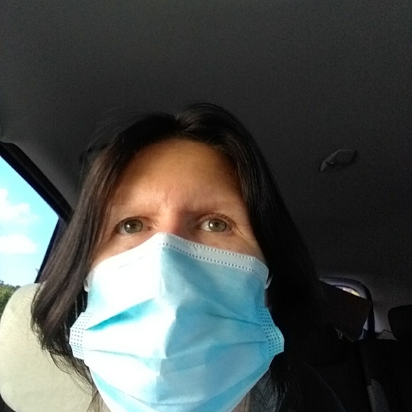 Meet your Posher, Kim - Picture 1 of 1